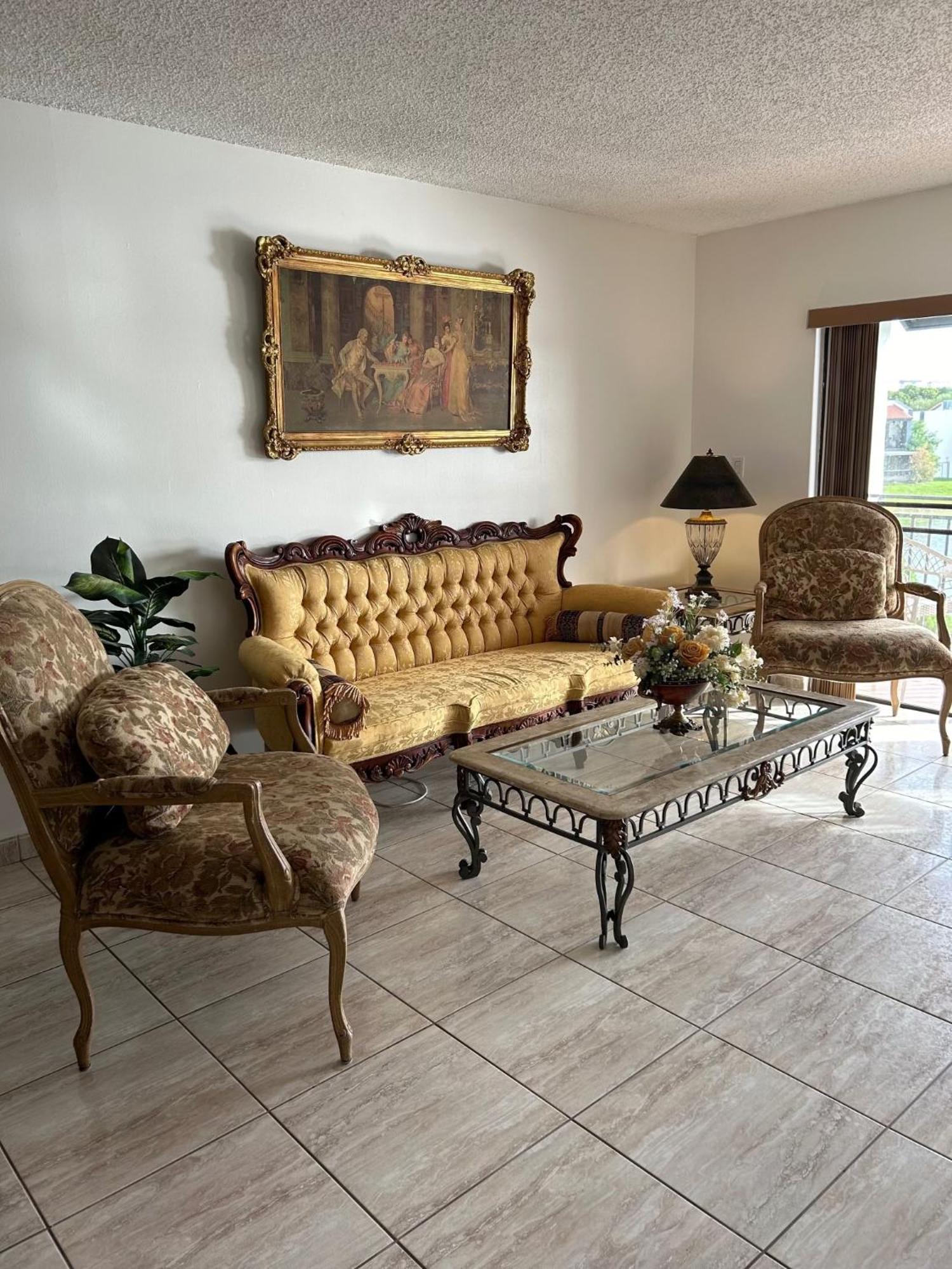Beautiful Apartment With Very Elegant Colonial Decoration Tamiami Ngoại thất bức ảnh