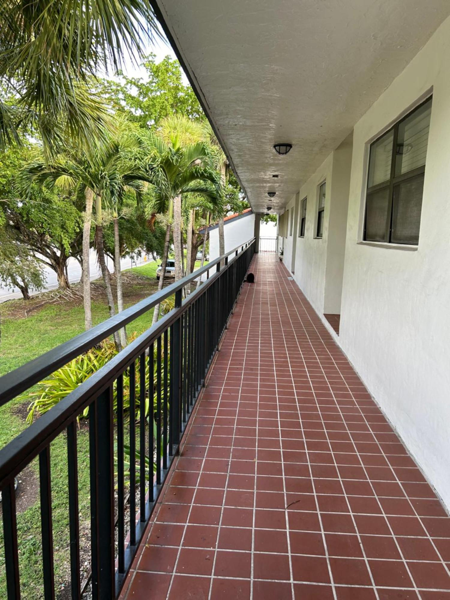 Beautiful Apartment With Very Elegant Colonial Decoration Tamiami Ngoại thất bức ảnh